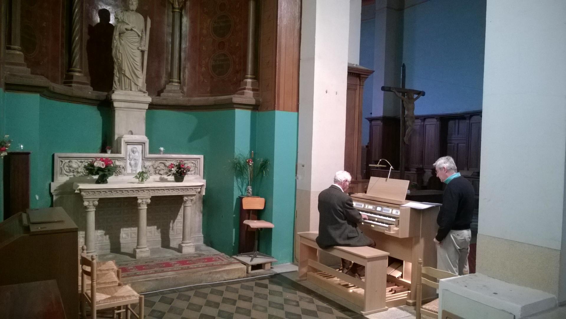 EGLISE Notre DAME ( 1860) à Bourgoin-Jallieu ( Orgue Ecclésia T250 )