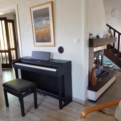 Piano Yamaha P525 et son pied Yamaha L515