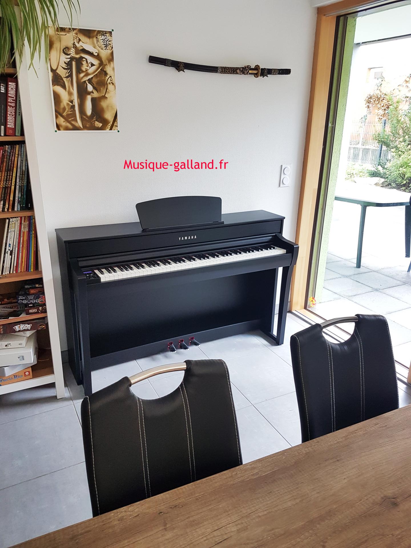 Yamaha P-125 - Piano numérique- L'Atelier du Piano