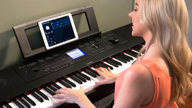 YAMAHA : DGX-CSP ARRANGEUR avec rythmes