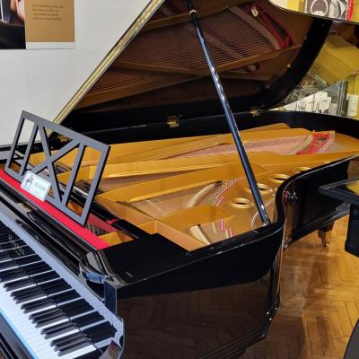 Gaveau 280 showroom 25 