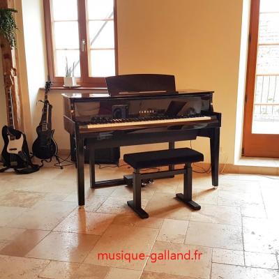 Disponible : YAMAHA N1X noir brillant HYBRIDE avec mécanique piano à queue