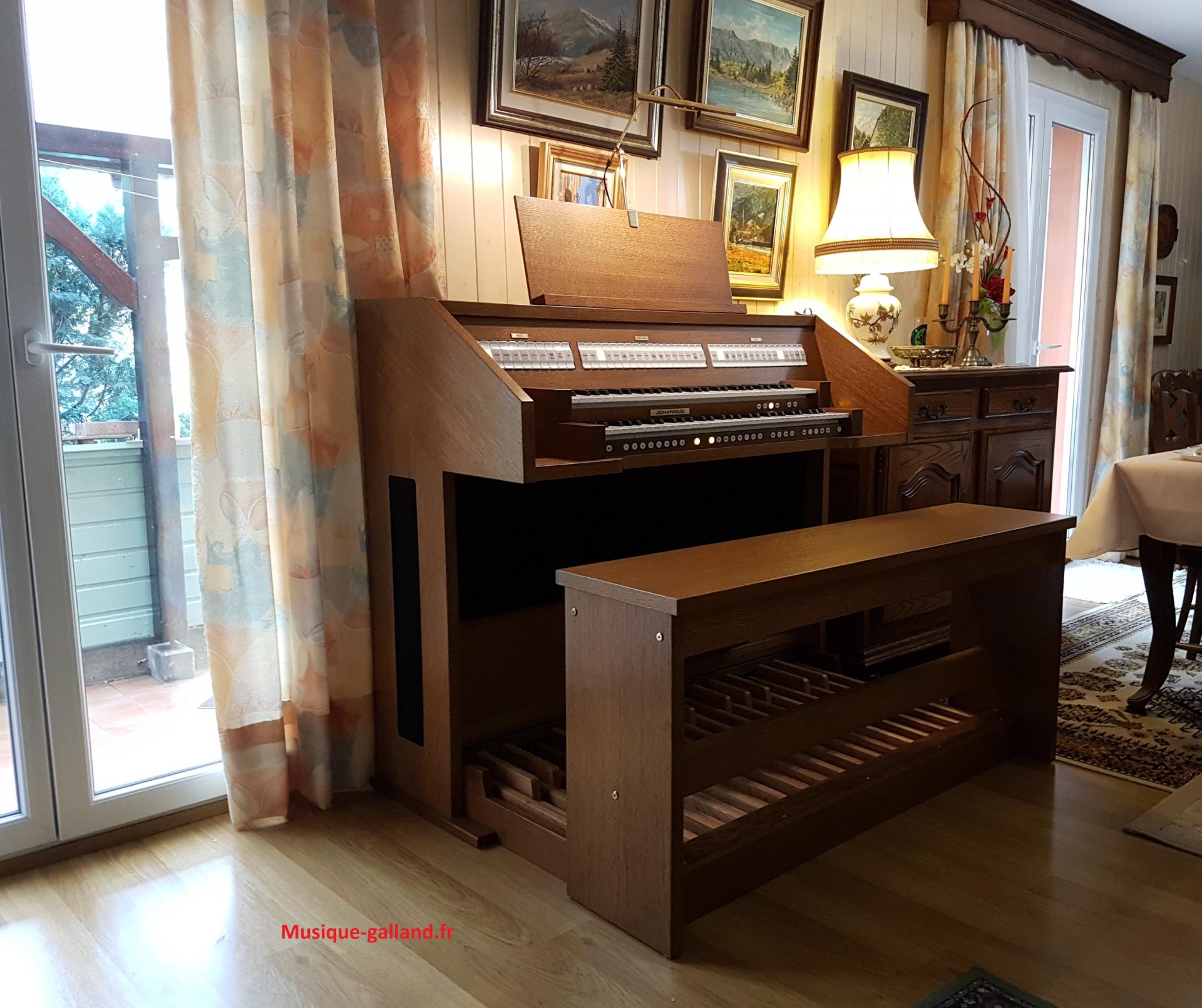 Opus255 e30