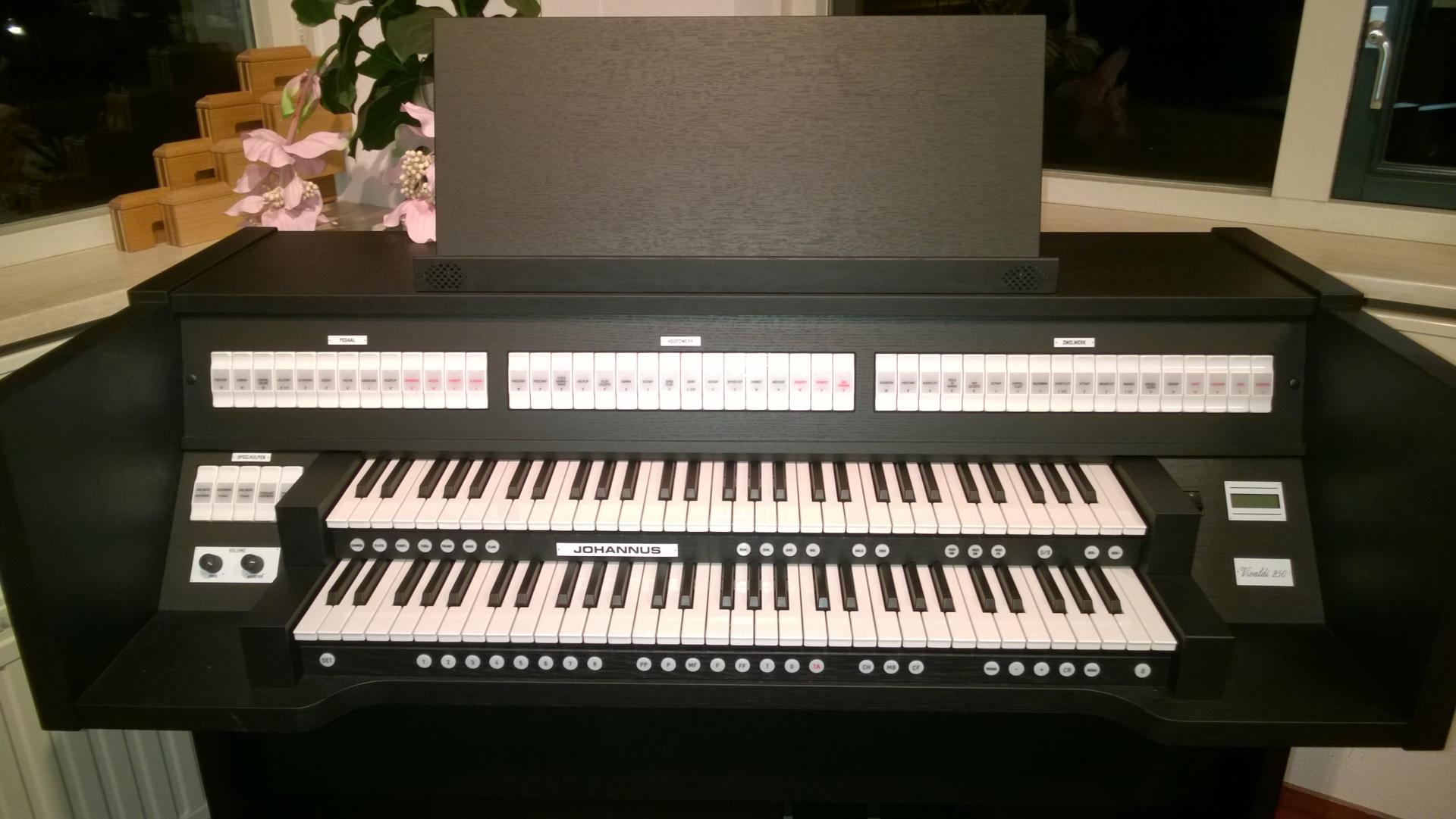 Vivaldi 250 noir 1