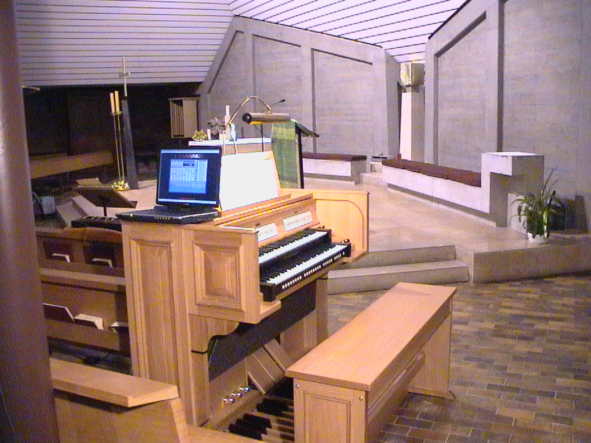 EGLISE St Alphonse( 1975 ) de VOGELGRUNN ( orgue Sweelinck 2 claviers )